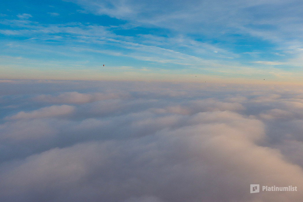 n14mbj استديو الصور :دبي في تجربة شروق الشمس في منطاد الهواء الساخن مع نقل مجاني