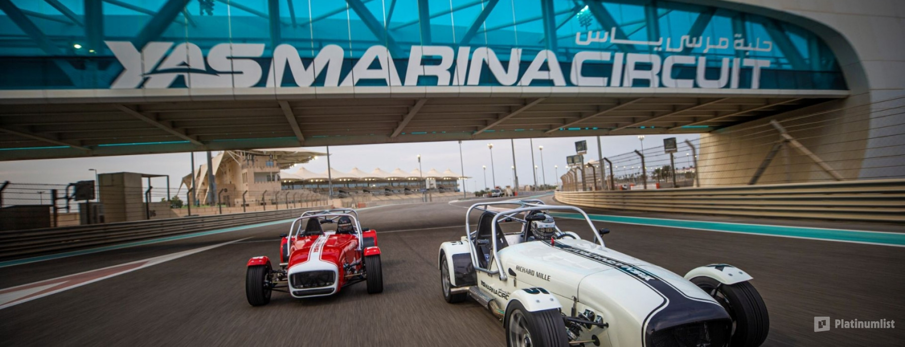 Yas Marina Circuit Driving Experience - Caterham Seven Express in Abu Dhabi : Galerie de photos 3qbq71