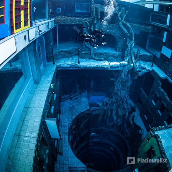 Deep Dive Dubai Scuba Diving Experience in Dubai: Gallery Photo 3x8dy1 Deep Dive Dubai Scuba Diving Experience in Dubai: Gallery Photo 3x8dy1