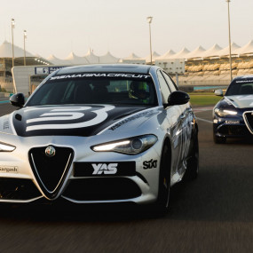 n14yp6 استديو الصور :أبوظبي في جولة الراكب في حلبة مرسى ياس - سيارة ألفا روميو جوليا كوادريفوليو