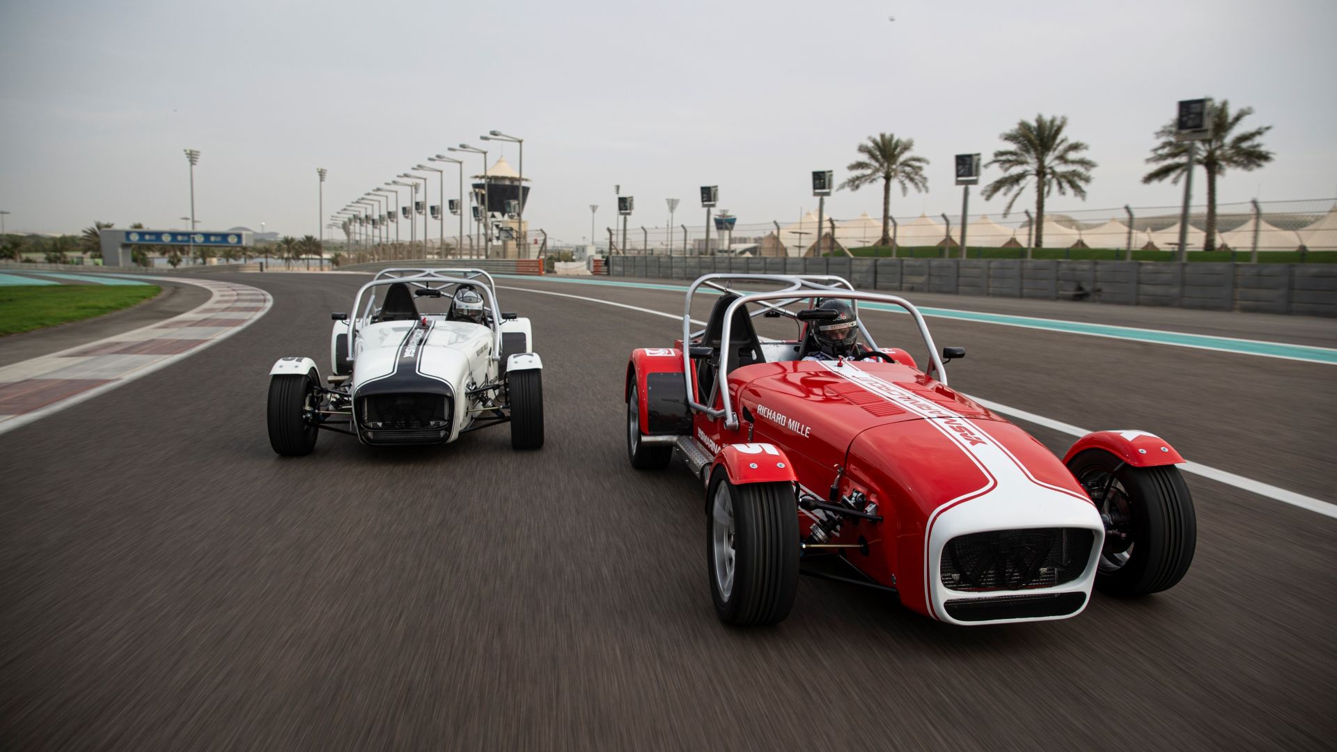 Photo from Yas Marina Circuit Passenger Ride - Caterham Seven 360 in Abu Dhabi: Gallery Photo z91e2q