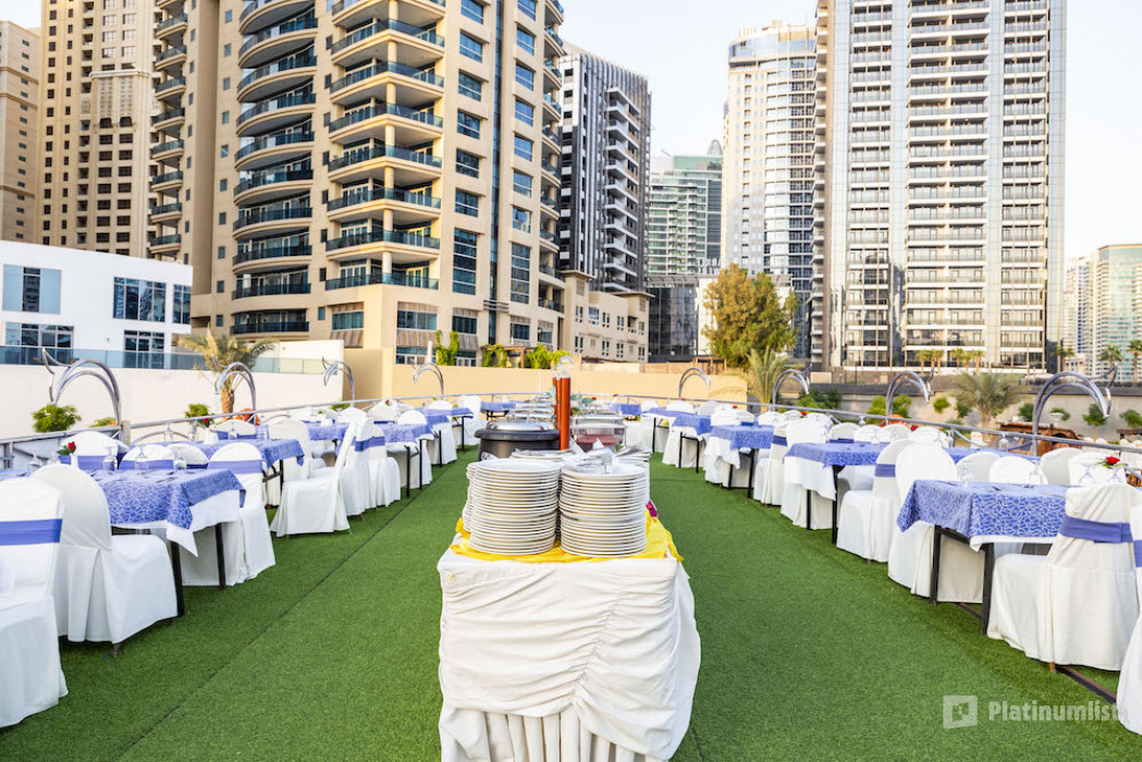 3rogy3 استديو الصور :دبي في New Year’s Eve CREEK CRUISE