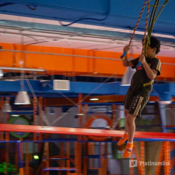 3b89k5 استديو الصور :دبي في حديقة المغامرة القابلة للنفخ في إير مانياكس القوز