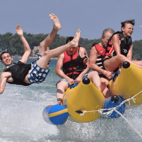 Banana Boat - Daymaniyat coast water sports in Muscat: Gallery Photo 3jkyjy Banana Boat - Daymaniyat coast water sports in Muscat: Gallery Photo 3jkyjy