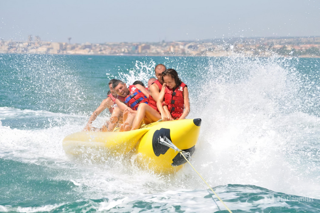 Banana Boat - Daymaniyat coast water sports in Muscat: Gallery Photo 3y5g91 Banana Boat - Daymaniyat coast water sports in Muscat: Gallery Photo 3y5g91