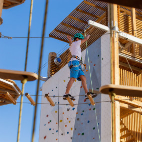 3r5ebv استديو الصور :مسقط في تذكرة دخول حديقة نسيم للمغامرات