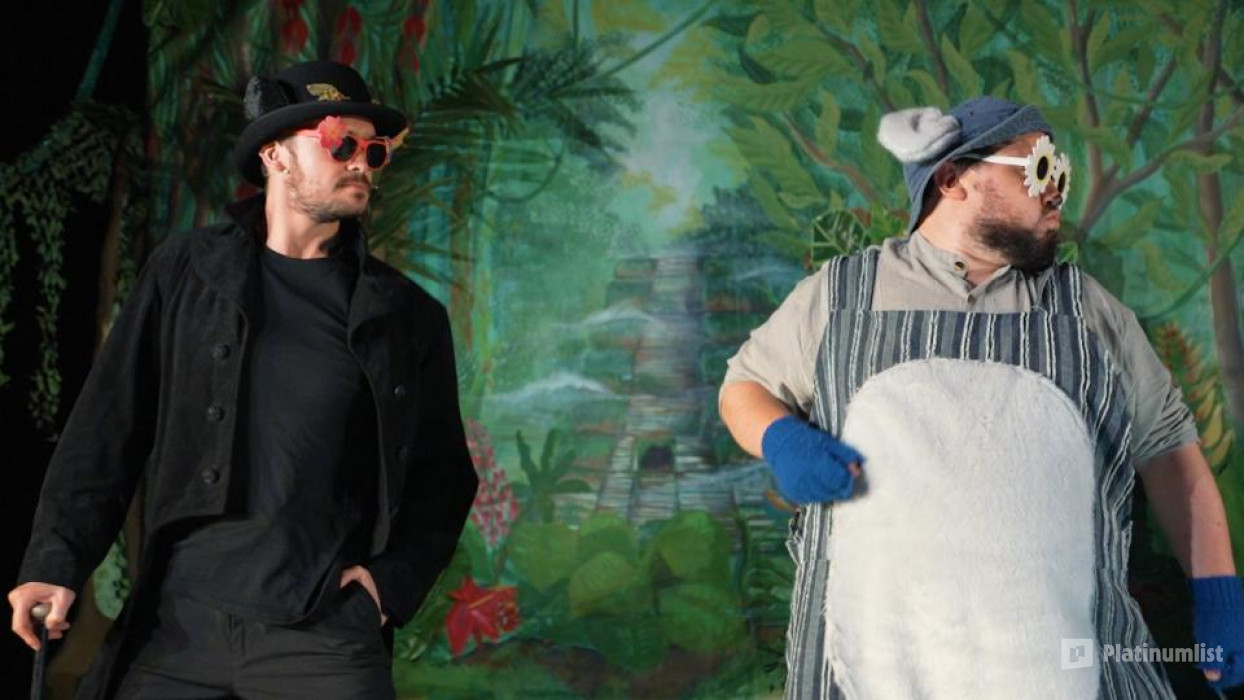 3qb7w1 استديو الصور :المنامة في كتاب الأدغال في الصالة الثقافية، البحرين