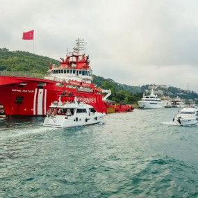 Photo from رحلة في البوسفور عند غروب الشمس على متن يخت فاخر in إسطنبول: Gallery Photo zoox4b