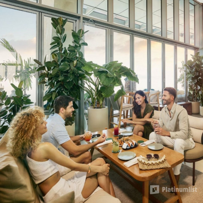 3x87km استديو الصور :دبي في تجربة تناول الغداء في السماء مع قائمة طعام من 3 أطباق 3x87km استديو الصور :دبي في تجربة تناول الغداء في السماء مع قائمة طعام من 3 أطباق