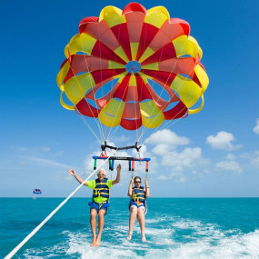 Photo de Parasailing Experience Jumeirah dans Dubai : Galerie Photo 3jk86w