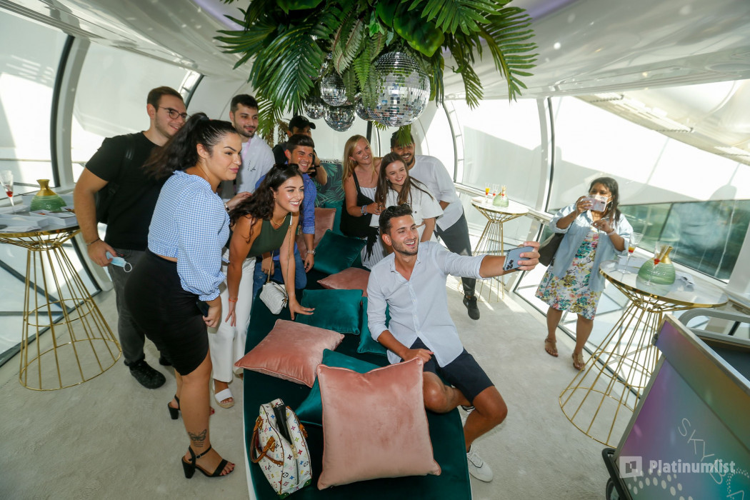 Ain Dubai Premium with Bubbly in Dubai: Gallery Photo nk5480 Ain Dubai Premium with Bubbly in Dubai: Gallery Photo nk5480