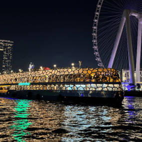 Lotus Royale Dinner Cruise in Dubai: Gallery Photo 3jkx0j