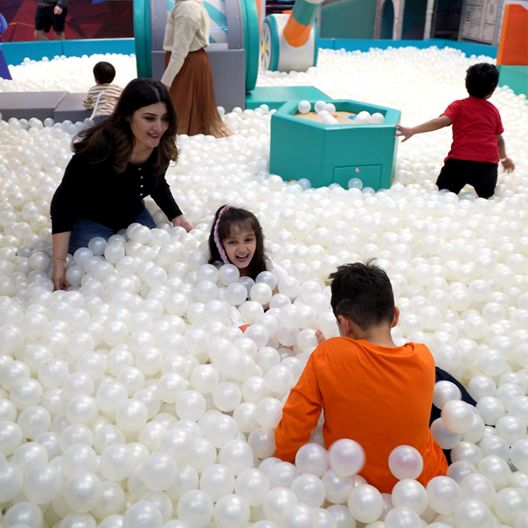 Photo from Leo and Loona Kids Park and Restaurant Dubai in Dubai: Gallery Photo zw5k04