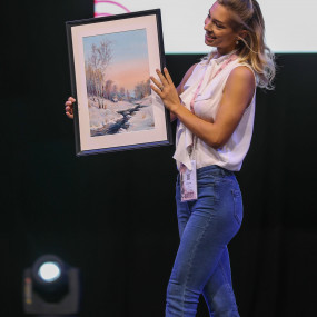 3r5921 استديو الصور :دبي في معرض فنون العالم دبي 2025