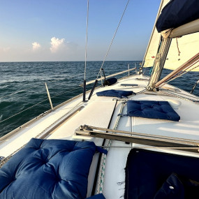 Unique Sailing Boat Cruises in Dubai by Bliss Yacht & Rentals in Dubai: Gallery Photo 3bje1g