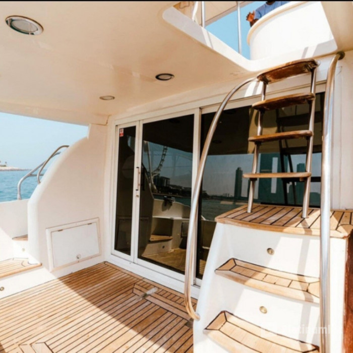 Dubai: Private Luxury Cruise on a Stylish 50ft Yacht in Dubai: Gallery Photo 3xvvvk