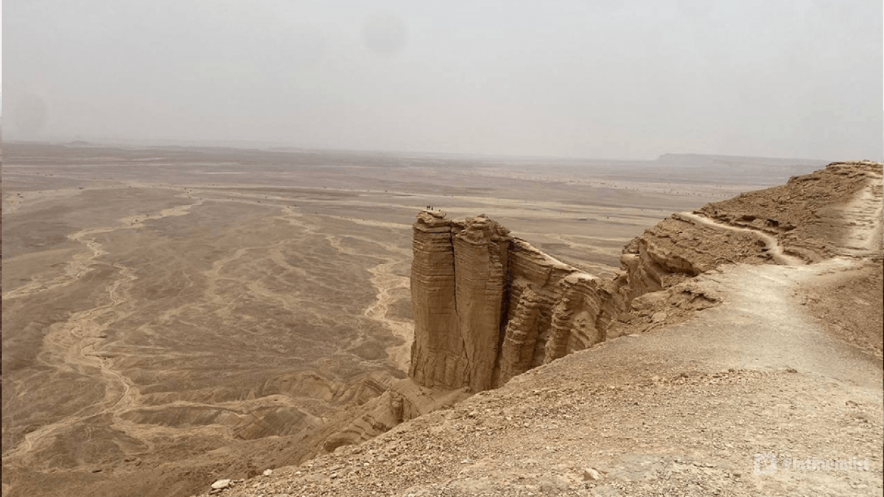 Edge of The World Trip in Riyadh: Gallery Photo zg44rr