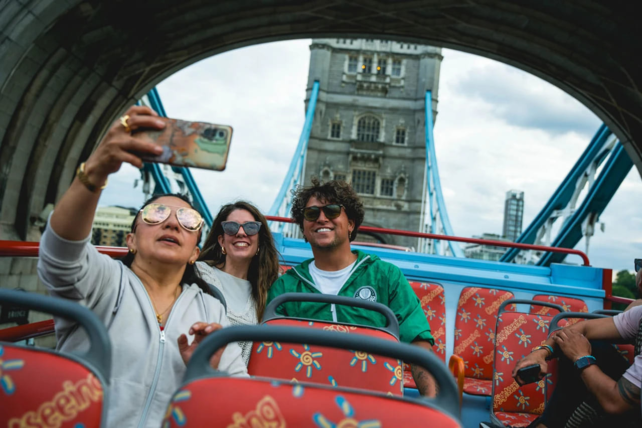 Photo from Hop-On Hop-Off London in لندن: Gallery Photo 34jjod