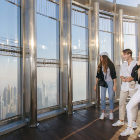 Photo from At the Top, Burj Khalifa Silver in Dubai: Gallery Photo z7x52d