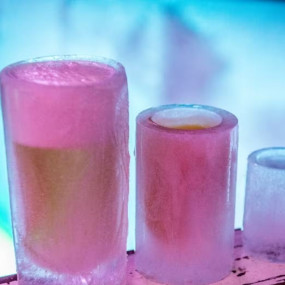 XtraCold Icebar Experience: Skip The Line + 3 Drinks in Amsterdam: Gallery Photo z94y21