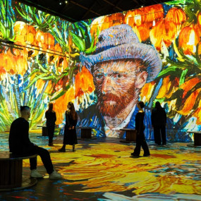 Photo from Fabrique des Lumières: From Vermeer to Van Gogh in Amsterdam: Gallery Photo 38y2xq