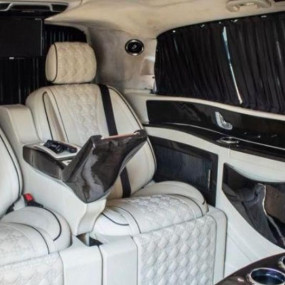 3xvrkk استديو الصور :دبي في وسيلة نقل خاصة من الدرجة الأولى - مرسيدس مايباخ فئة في كلاس