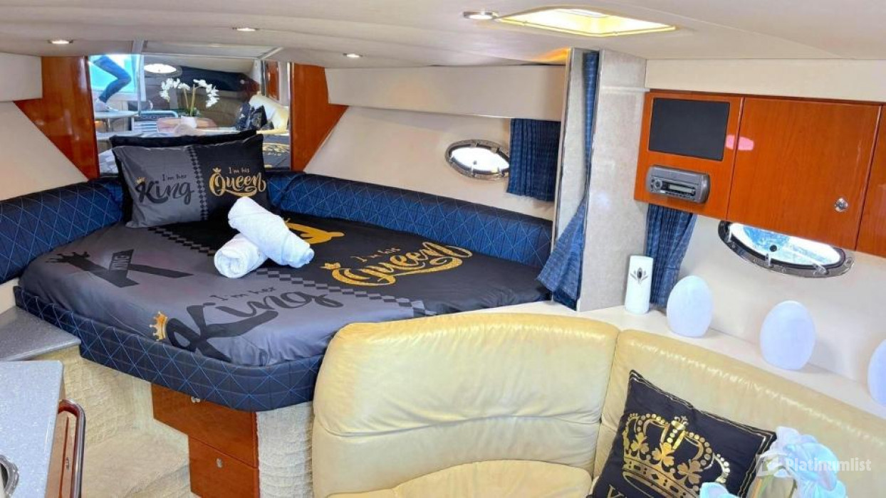 Private Luxury Yacht Cruise in 35FT in Dubai: Gallery Photo 3pjpw8 Private Luxury Yacht Cruise in 35FT in Dubai: Gallery Photo 3pjpw8