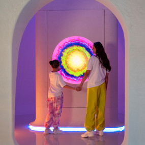 Dubai Frame  + AYA Universe - Combo in Dubai : Galerie de photos 3e7ekb