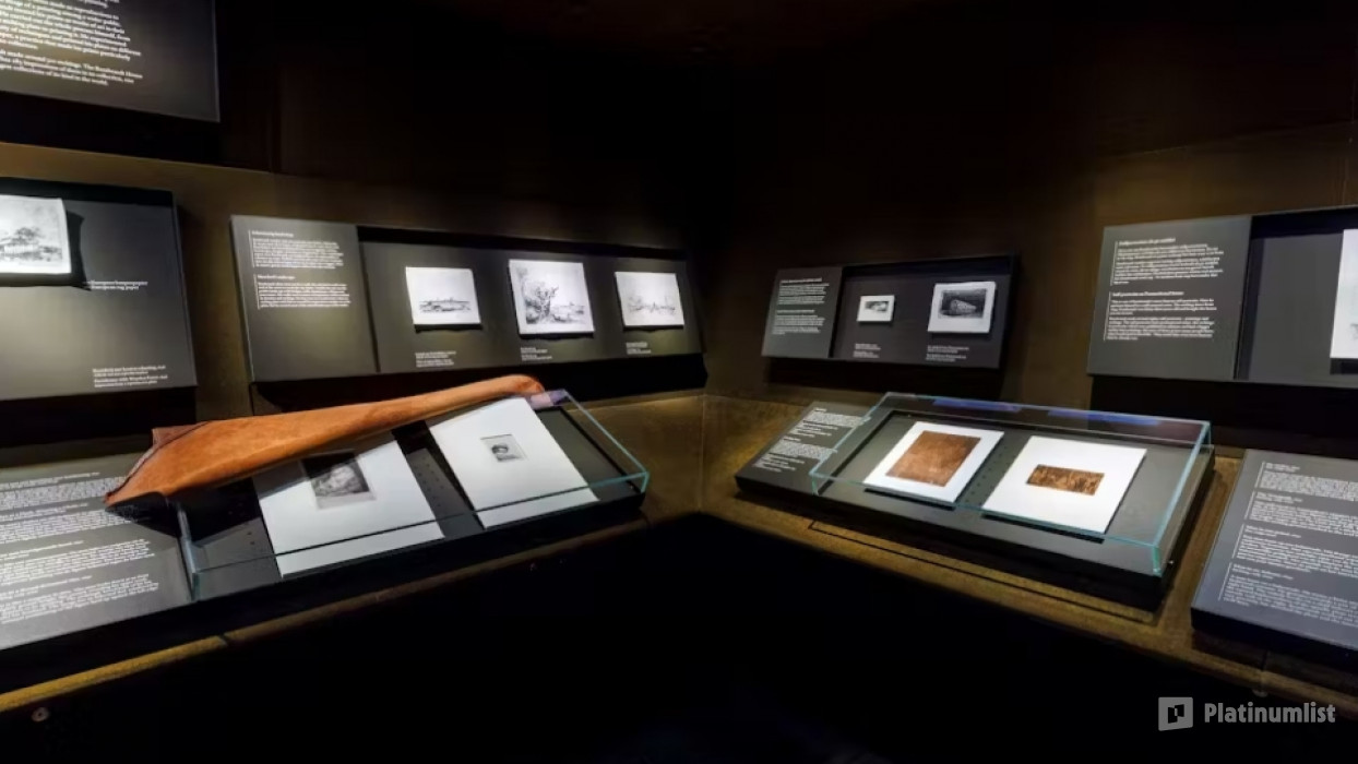 The Rembrandt House Museum: Entry Ticket + Multimedia Guide in Amsterdam: Gallery Photo 3j5r4q