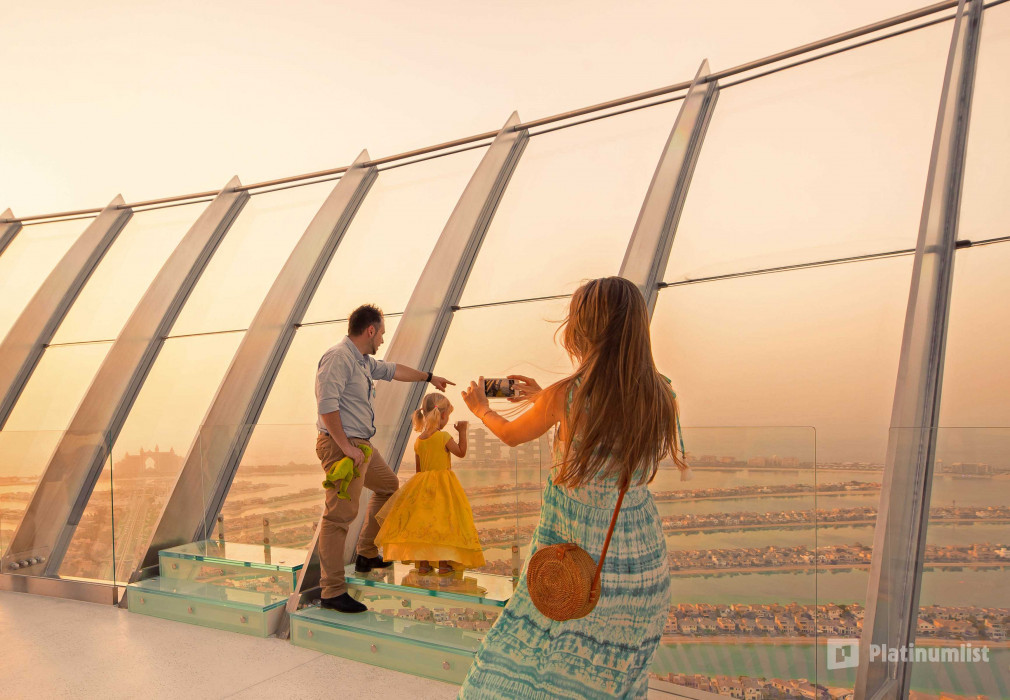 n69529 استديو الصور :دبي في "ذا فيو" في النخلة - الدخول العام خلال الساعات العادية