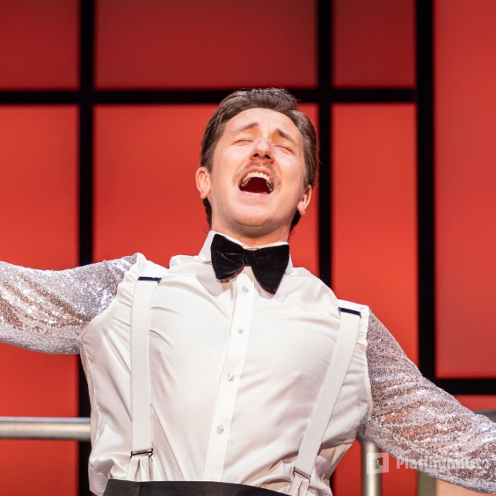 Titanique the Musical in London in London: Gallery Photo z9450p