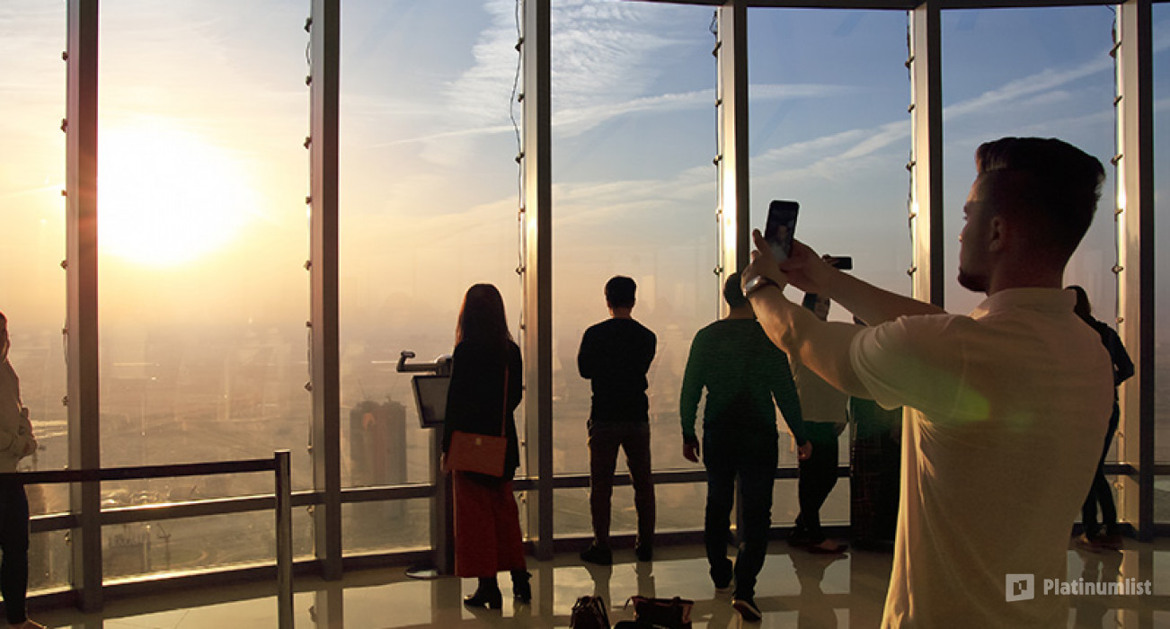 At The Top, Burj Khalifa Silver at Sunrise in Dubai : Galerie de photos 3yo6pq At The Top, Burj Khalifa Silver at Sunrise in Dubai : Galerie de photos 3yo6pq