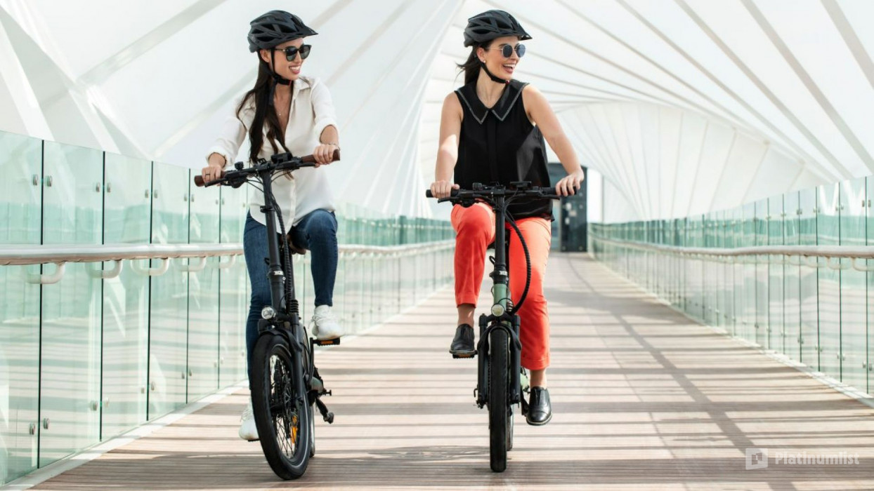 Premium E-Bike Journey - From Dubai’s Urban Skyline to the Beachfront in Dubai : Galerie de photos zm0rp5 Premium E-Bike Journey - From Dubai’s Urban Skyline to the Beachfront in Dubai : Galerie de photos zm0rp5