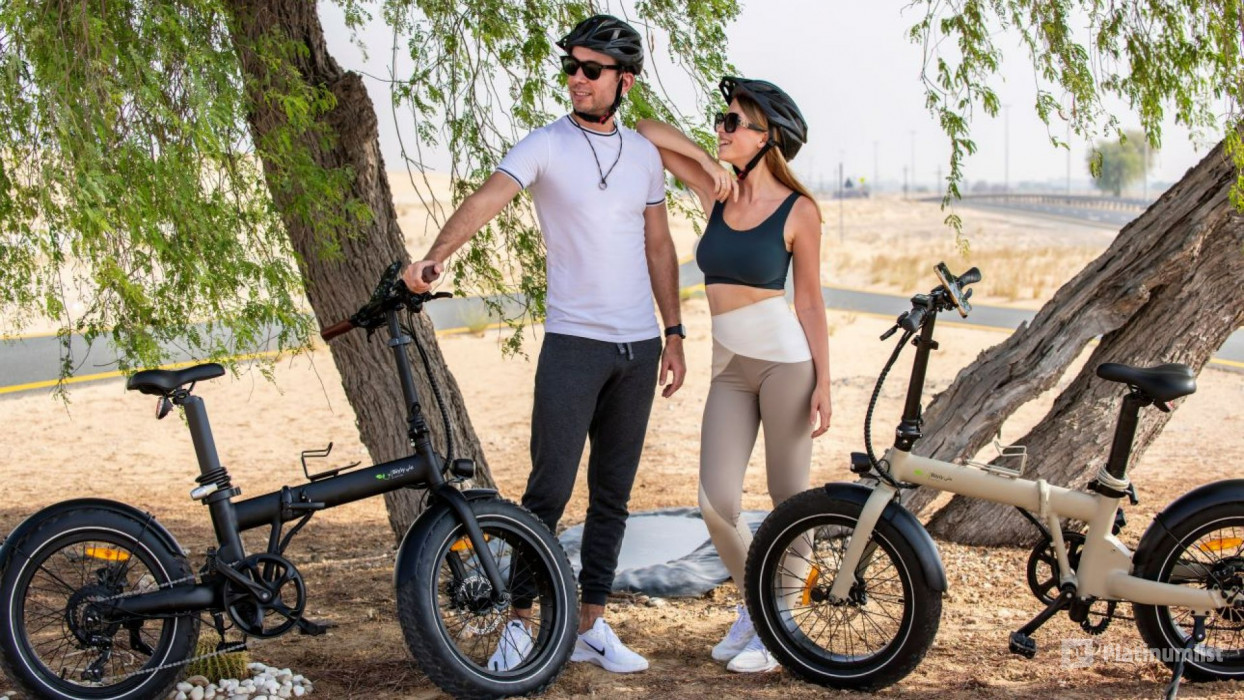 3pj8eq استديو الصور :دبي في تجربة الدراجات الكهربائية في صحراء دبي – جولة عند شروق الشمس أو غروبها