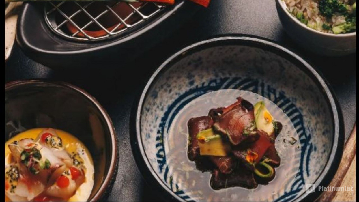 3d7q7b استديو الصور :دبي في آسيا آسيا - قائمة طعام سنست بيير 7