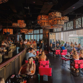 34j4jb استديو الصور :دبي في آسيا آسيا - قائمة طعام سنست بيير 7