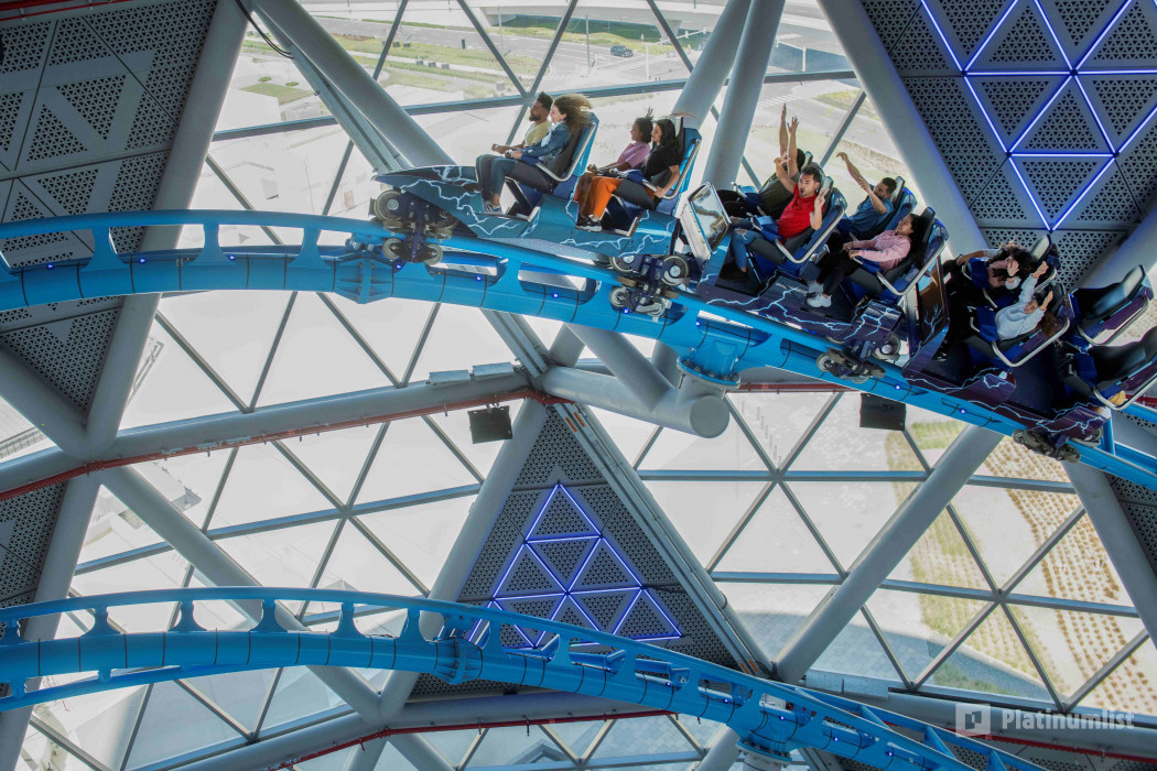 38y4g6 استديو الصور :دبي في ذا ستورم كوستر في دبي