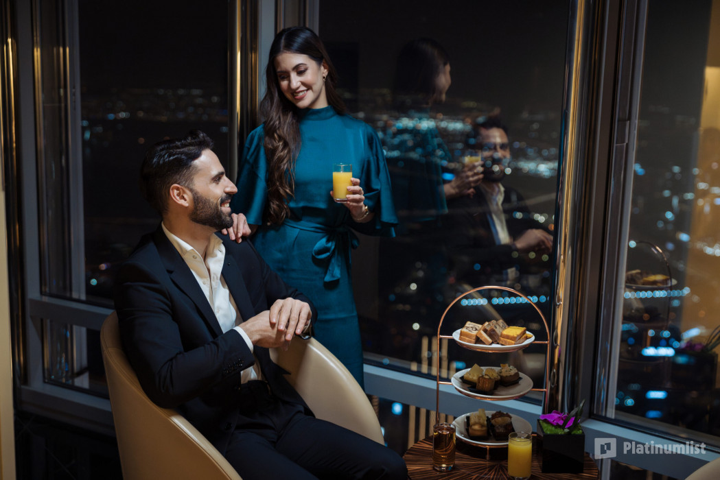 At the Top, Burj Khalifa Platinum in Dubai: Gallery Photo n0v2q9 At the Top, Burj Khalifa Platinum in Dubai: Gallery Photo n0v2q9