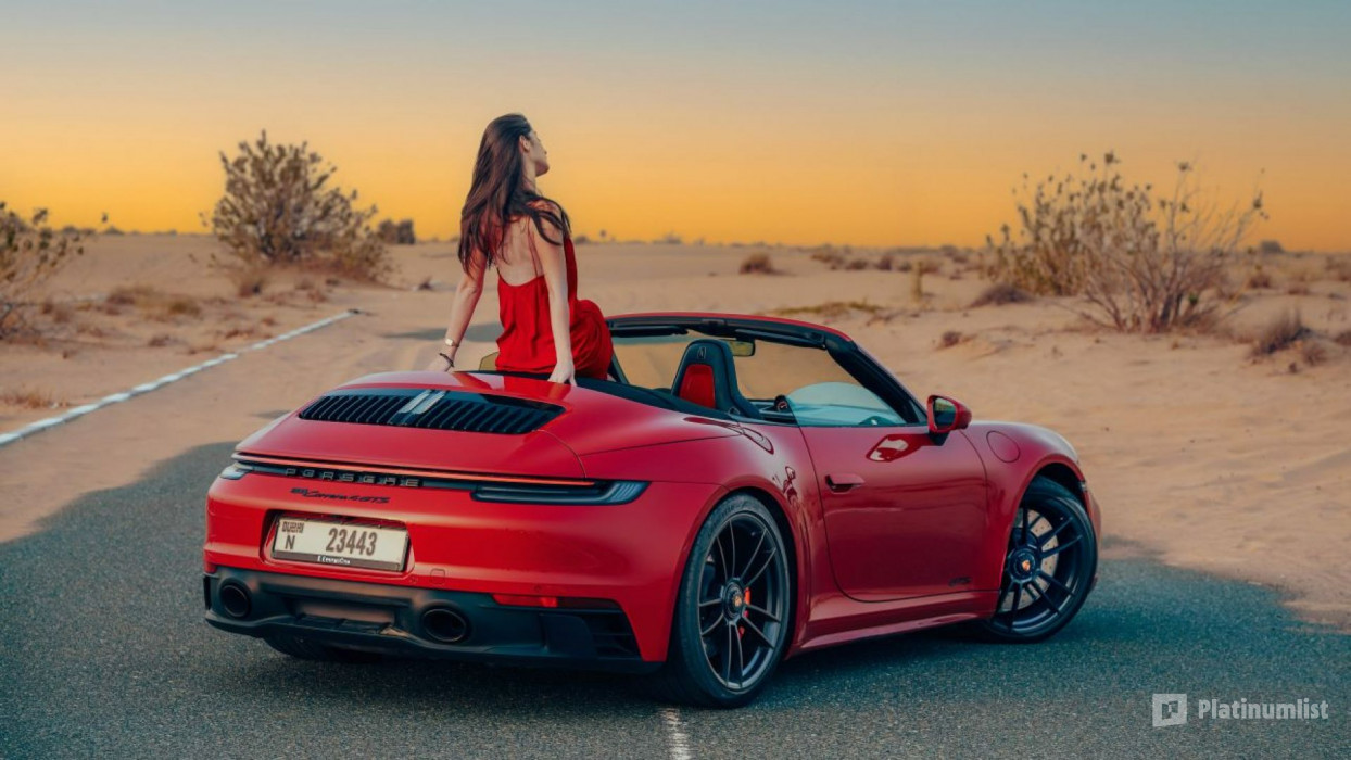 3qep78 استديو الصور :دبي في تجربة قيادة السوبركار مع باقة تصوير فوتوغرافي وفيديو