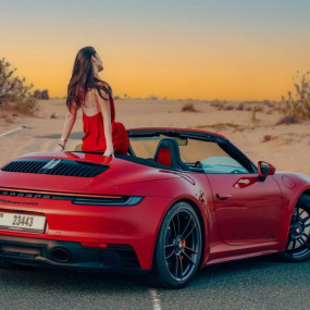 Supercar Driving Experience with Photo & Video Shoot Package in Dubai: Gallery Photo 3qep78