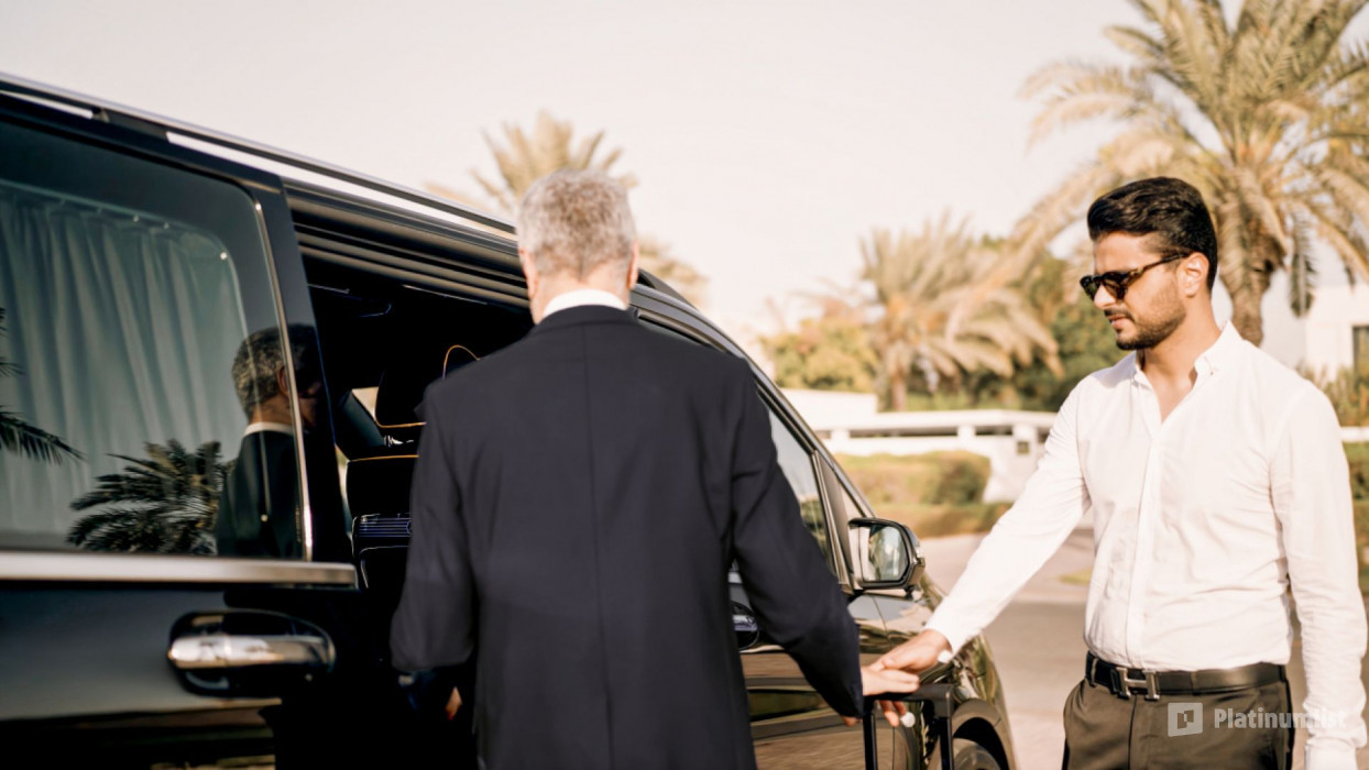 Ultra - Luxury City Tour with Private Chauffeur in Dubai: Gallery Photo zw6vq0 Ultra - Luxury City Tour with Private Chauffeur in Dubai: Gallery Photo zw6vq0