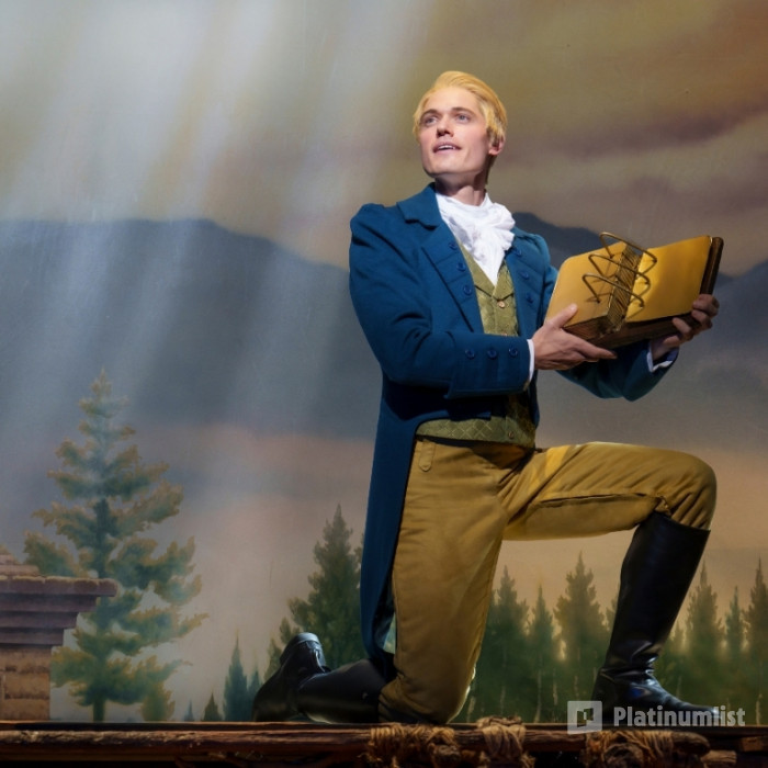 z7x8xg استديو الصور :لندن في The Book Of Mormon Musical in London z7x8xg استديو الصور :لندن في The Book Of Mormon Musical in London