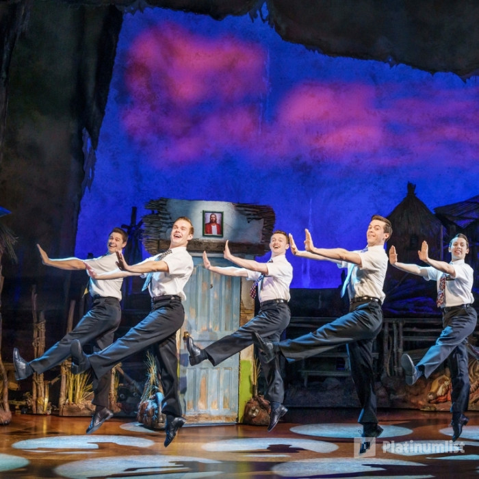3e7j70 استديو الصور :لندن في The Book Of Mormon Musical in London 3e7j70 استديو الصور :لندن في The Book Of Mormon Musical in London