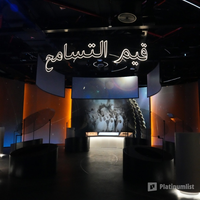 Emirates Park Zoo + Free Light and Peace museum in Abu Dhabi : Galerie de photos zv6ovq