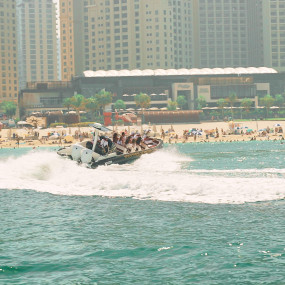 Photo from Luxury Speed Boat Tour by The Black Boats in Dubai: Gallery Photo 3e7jxw