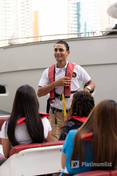Luxury Speed Boat Tour by The Black Boats in Dubai: Gallery Photo zm0vd8 Luxury Speed Boat Tour by The Black Boats in Dubai: Gallery Photo zm0vd8