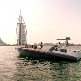 Photo from Luxury Speed Boat Tour by The Black Boats in Dubai: Gallery Photo zv6oj0