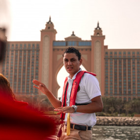 Photo from Luxury Speed Boat Tour by The Black Boats in Dubai: Gallery Photo n69x1y