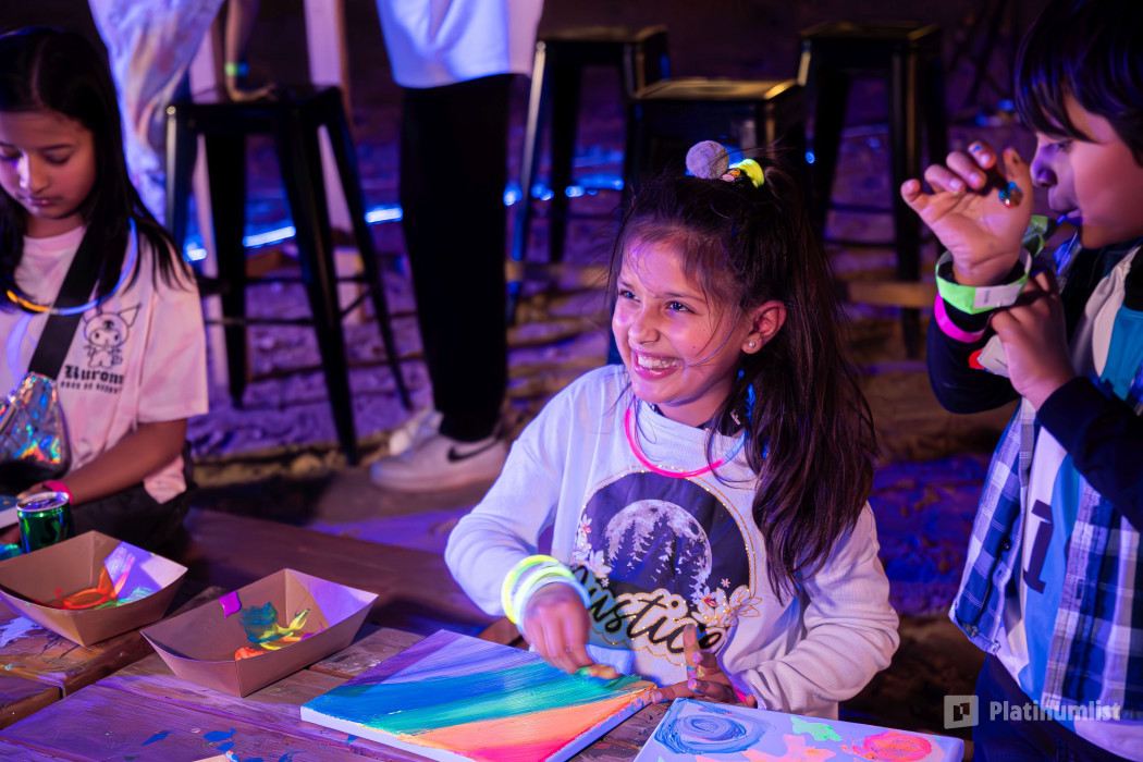 Cosmic Glow: A Mountain Trails & Tales Event in Al Ain in Abu Dhabi: Gallery Photo n158gx Cosmic Glow: A Mountain Trails & Tales Event in Al Ain in Abu Dhabi: Gallery Photo n158gx