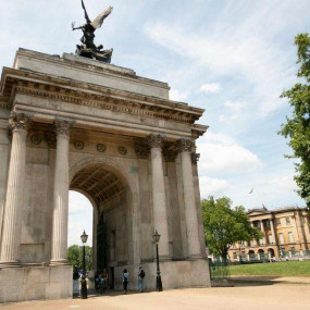 zv64kq استديو الصور :لندن في قوس ولينغتون في لندن